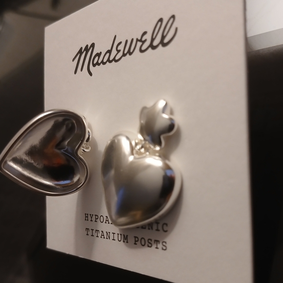 ❤️💥NEW💥❤️Madewell❤️ Puffy Heart Statement Earrings - Picture 3 of 6